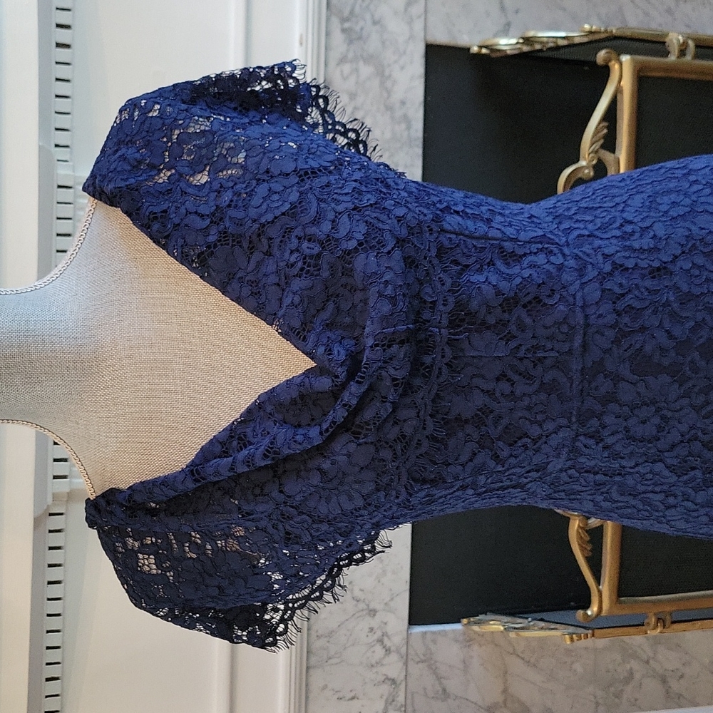 Lulus Gown - Picture 2 of 9